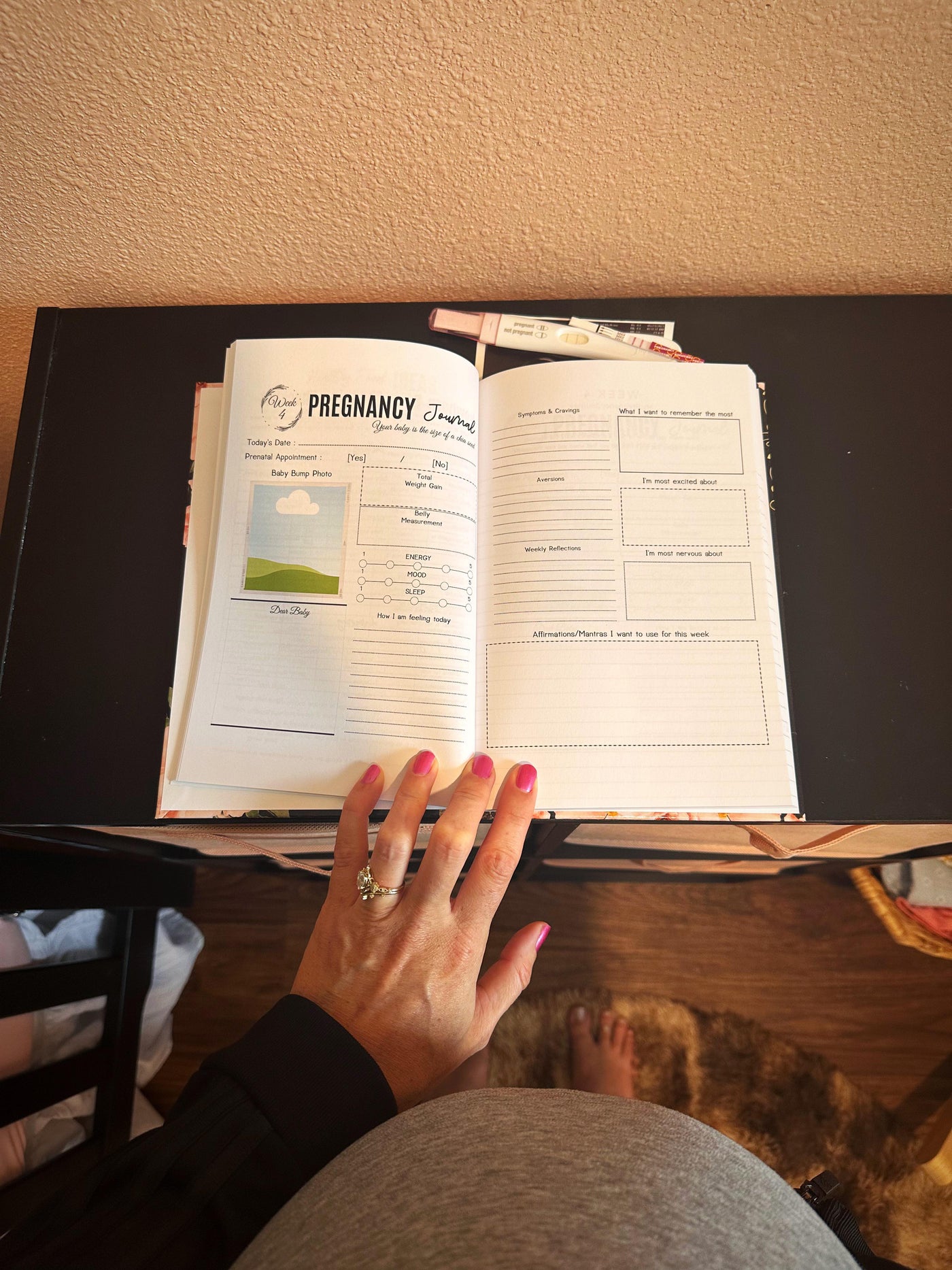 Pregnancy Guided Journal & Tracker