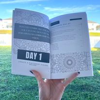 Schaffen Sie Ihren eigenen Sonnenschein: 28-Tage-Arbeitsbuch zur Selbstliebe